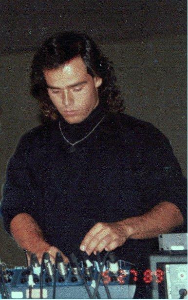 !Meeshell! at a local Winnipeg show in May 1989